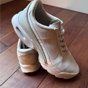 Nike Women's Cream Sneakers